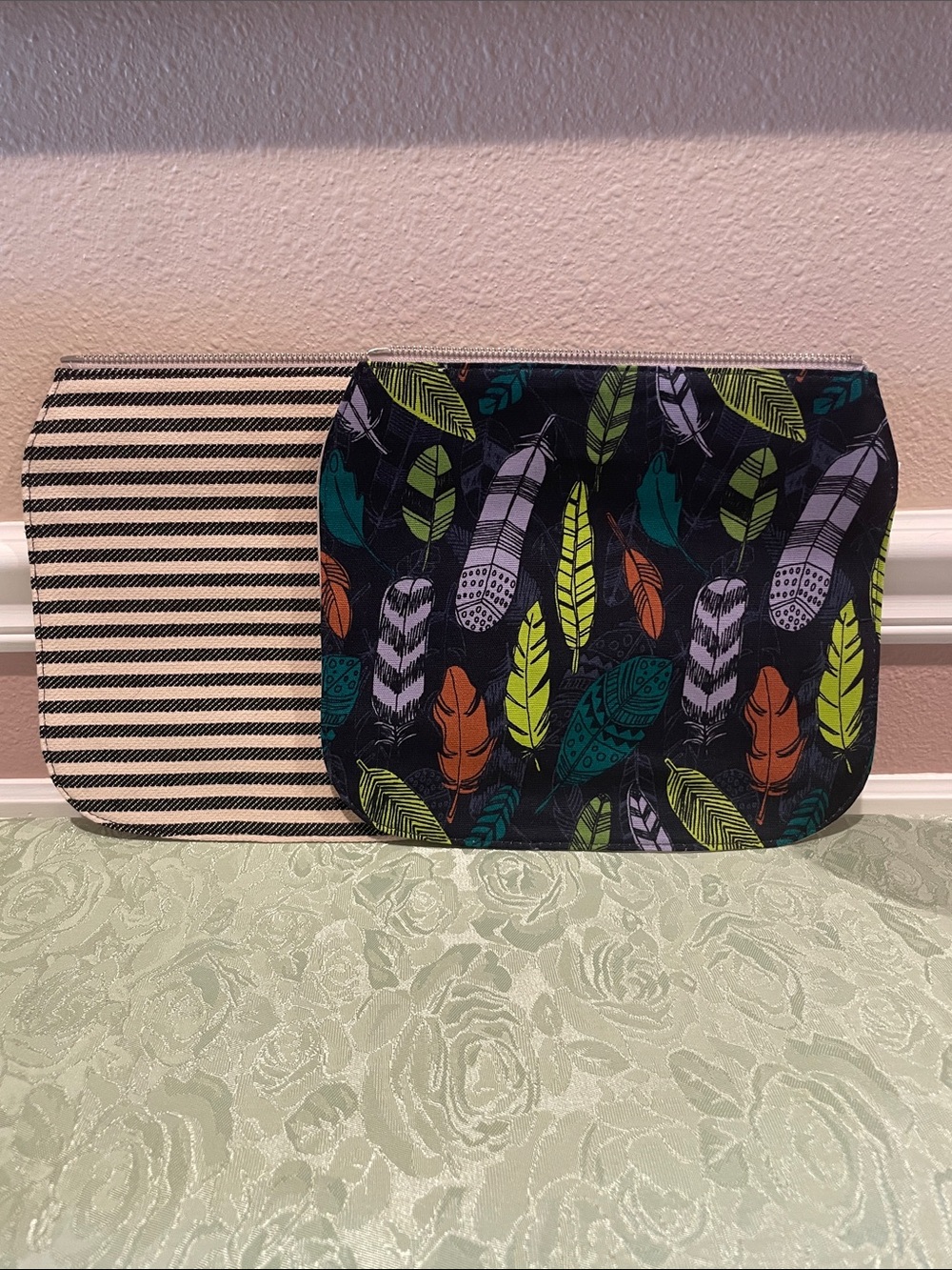 Thirty-One Studio Thirty-One Gifts Flaps (lot of 2)